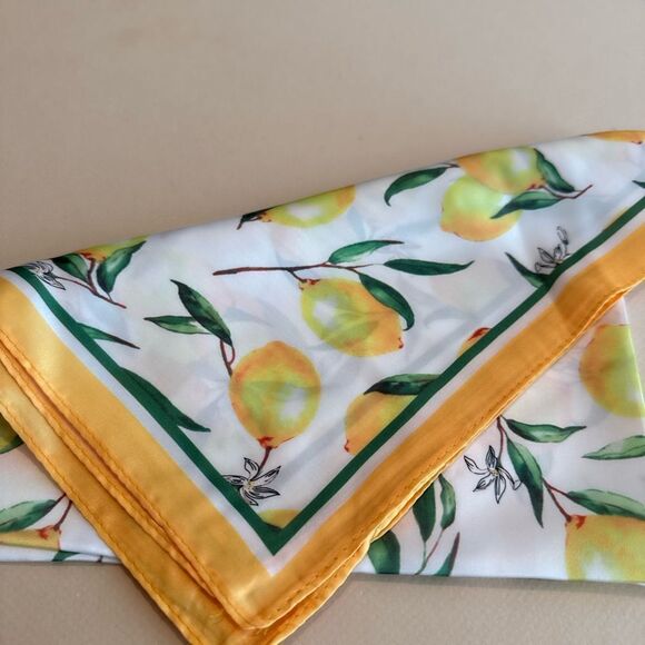 Lemon Print Scarf P4 - Picture 4 of 4